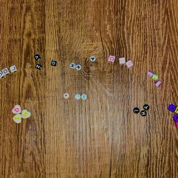 Custom word Earrings - Picture 2 of 2